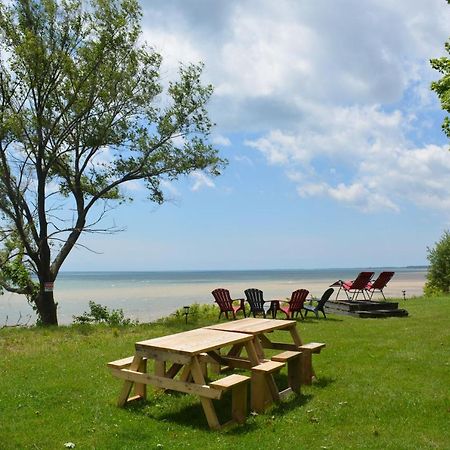 Birds Point Cottage On A Cliff Facing Lake Erie. Wheatley Zewnętrze zdjęcie