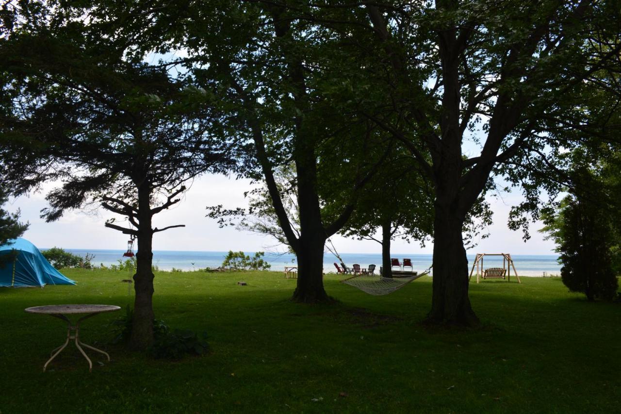 Birds Point Cottage On A Cliff Facing Lake Erie. Wheatley Zewnętrze zdjęcie