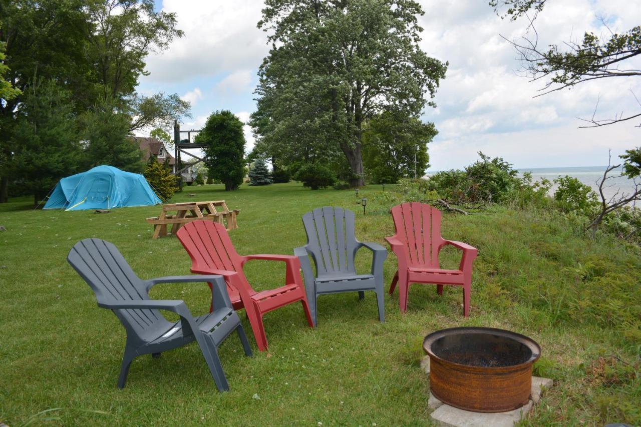 Birds Point Cottage On A Cliff Facing Lake Erie. Wheatley Zewnętrze zdjęcie